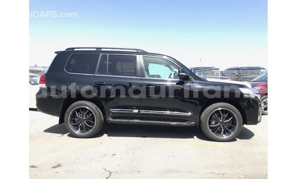 Acheter Import Voiture Toyota Land Cruiser Noir à Import - Dubai, Adrar Acheter Import Voiture Toyota Land Cruiser Noir à Import - Dubai, Adrar