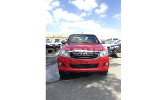 Acheter Import Voiture Toyota Hilux Rouge à Import - Dubai, Adrar Acheter Import Voiture Toyota Hilux Rouge à Import - Dubai, Adrar