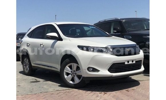 Acheter Import Voiture Toyota Harrier Blanc à Import - Dubai, Adrar Acheter Import Voiture Toyota Harrier Blanc à Import - Dubai, Adrar