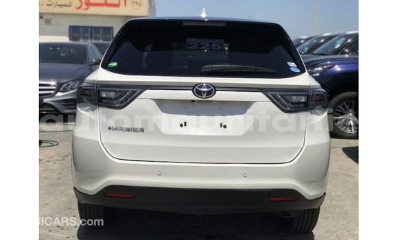 Acheter Import Voiture Toyota Harrier Blanc à Import - Dubai, Adrar Acheter Import Voiture Toyota Harrier Blanc à Import - Dubai, Adrar