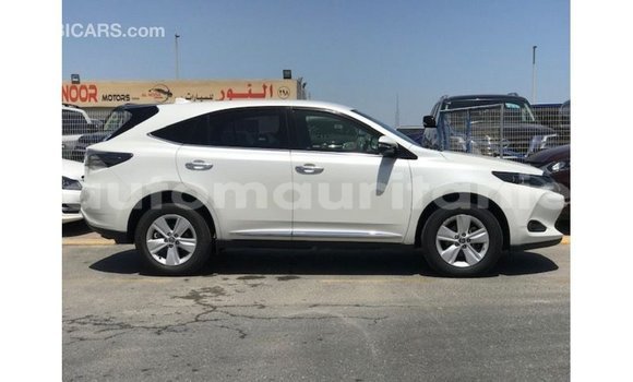 Acheter Import Voiture Toyota Harrier Blanc à Import - Dubai, Adrar Acheter Import Voiture Toyota Harrier Blanc à Import - Dubai, Adrar