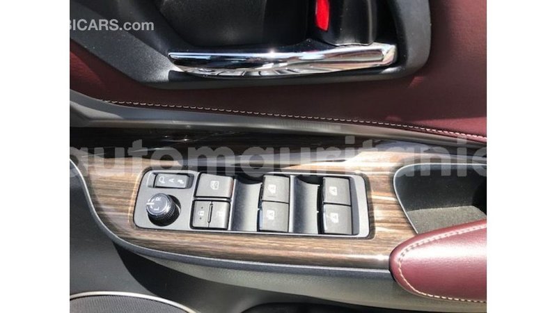 Big with watermark toyota harrier adrar import dubai 3448