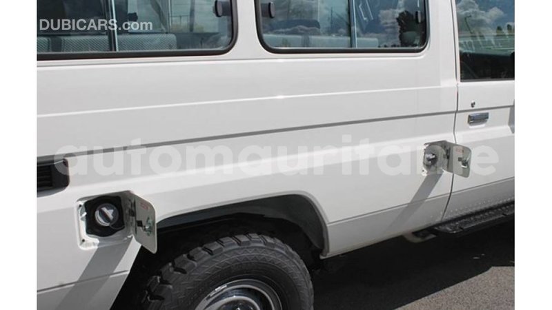 Big with watermark toyota land cruiser adrar import dubai 3452