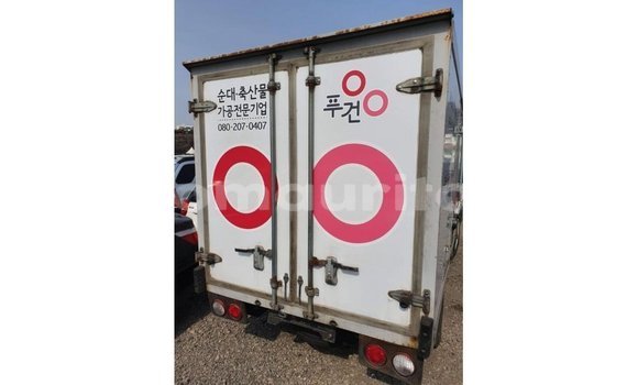 Acheter Import Voiture Kia Carens Blanc à Import - Dubai, Adrar Acheter Import Voiture Kia Carens Blanc à Import - Dubai, Adrar