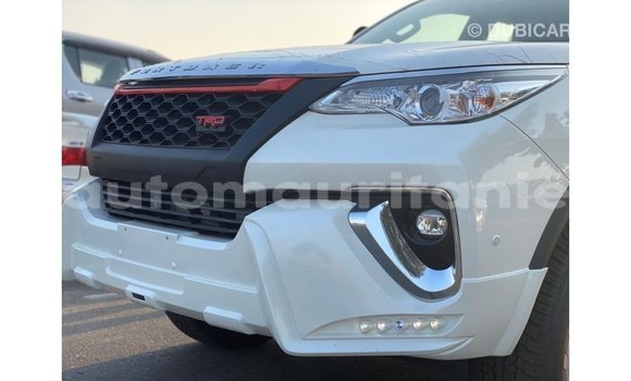 Buy Import Toyota Fortuner White Car in Import - Dubai in Adrar Buy Import Toyota Fortuner White Car in Import - Dubai in Adrar