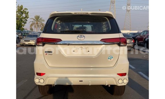 Buy Import Toyota Fortuner White Car in Import - Dubai in Adrar Buy Import Toyota Fortuner White Car in Import - Dubai in Adrar