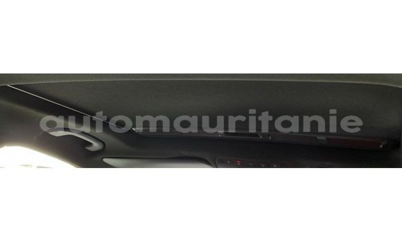 Acheter Import Voiture Mercedes-Benz GLC Blanc à Import - Dubai, Adrar Acheter Import Voiture Mercedes-Benz GLC Blanc à Import - Dubai, Adrar