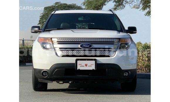 Acheter Import Voiture Ford Explorer Blanc à Import - Dubai, Adrar Acheter Import Voiture Ford Explorer Blanc à Import - Dubai, Adrar
