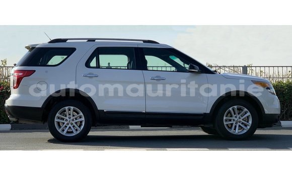 Acheter Import Voiture Ford Explorer Blanc à Import - Dubai, Adrar Acheter Import Voiture Ford Explorer Blanc à Import - Dubai, Adrar