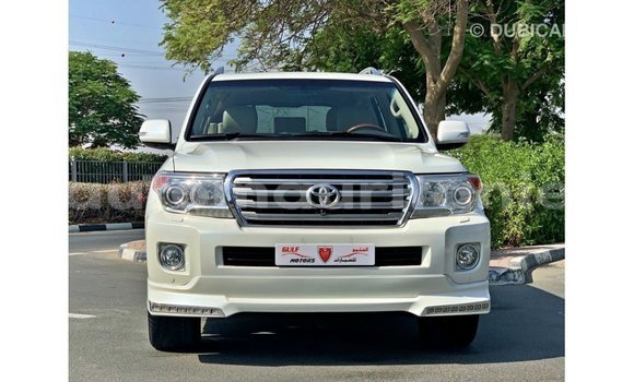 Acheter Import Voiture Toyota Land Cruiser Blanc à Import - Dubai, Adrar Acheter Import Voiture Toyota Land Cruiser Blanc à Import - Dubai, Adrar
