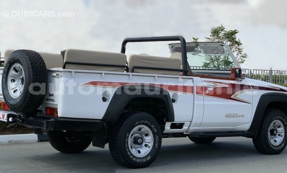 Acheter Import Voiture Nissan Patrol Blanc à Import - Dubai, Adrar Acheter Import Voiture Nissan Patrol Blanc à Import - Dubai, Adrar