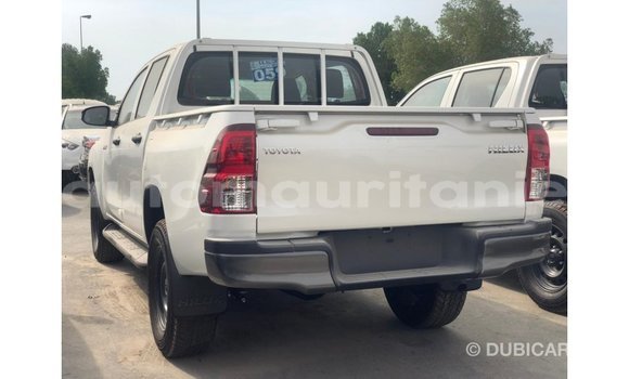 Acheter Import Voiture Toyota Hilux Blanc à Import - Dubai, Adrar Acheter Import Voiture Toyota Hilux Blanc à Import - Dubai, Adrar