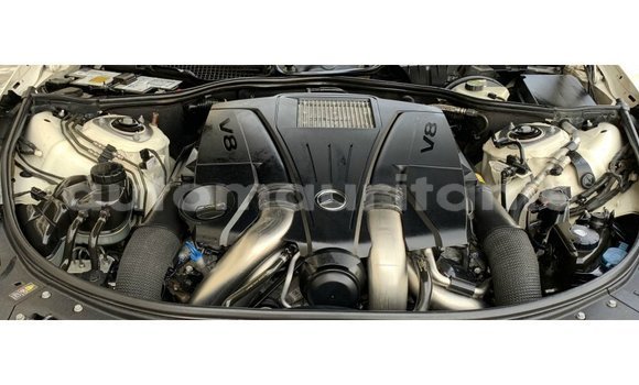 Acheter Import Voiture Mercedes-Benz 190 Blanc à Import - Dubai, Adrar Acheter Import Voiture Mercedes-Benz 190 Blanc à Import - Dubai, Adrar