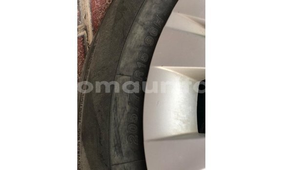 Buy Import Toyota Hilux White Car in Import - Dubai in Adrar Buy Import Toyota Hilux White Car in Import - Dubai in Adrar