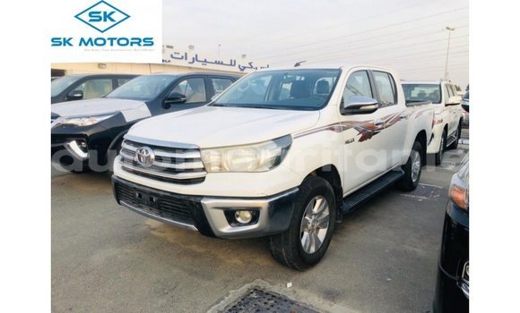 Buy Import Toyota Hilux White Car in Import - Dubai in Adrar