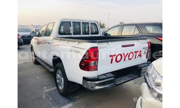 Buy Import Toyota Hilux White Car in Import - Dubai in Adrar Buy Import Toyota Hilux White Car in Import - Dubai in Adrar