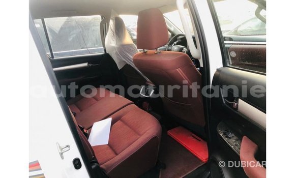 Buy Import Toyota Hilux White Car in Import - Dubai in Adrar Buy Import Toyota Hilux White Car in Import - Dubai in Adrar