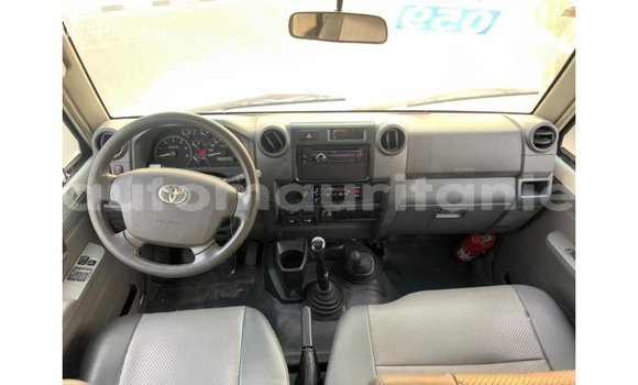 Buy Import Toyota Land Cruiser White Car in Import - Dubai in Adrar Buy Import Toyota Land Cruiser White Car in Import - Dubai in Adrar
