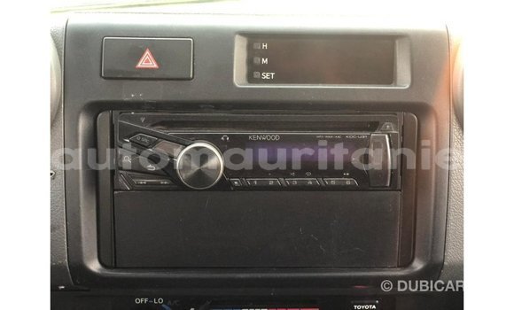 Buy Import Toyota Land Cruiser White Car in Import - Dubai in Adrar Buy Import Toyota Land Cruiser White Car in Import - Dubai in Adrar