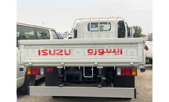 Buy Import Isuzu Rodeo White Car in Import - Dubai in Adrar Buy Import Isuzu Rodeo White Car in Import - Dubai in Adrar