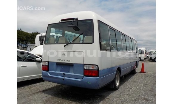 Acheter Import Voiture Toyota Coaster Blanc à Import - Dubai, Adrar Acheter Import Voiture Toyota Coaster Blanc à Import - Dubai, Adrar