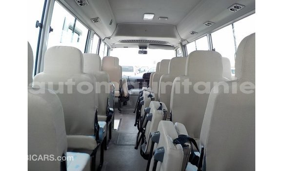 Acheter Import Voiture Toyota Coaster Blanc à Import - Dubai, Adrar Acheter Import Voiture Toyota Coaster Blanc à Import - Dubai, Adrar