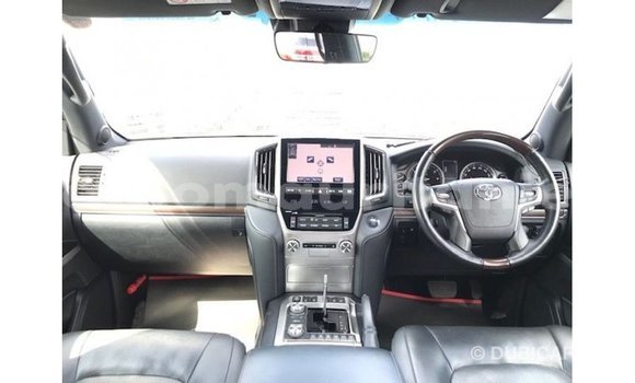 Acheter Import Voiture Toyota Land Cruiser Blanc à Import - Dubai, Adrar Acheter Import Voiture Toyota Land Cruiser Blanc à Import - Dubai, Adrar