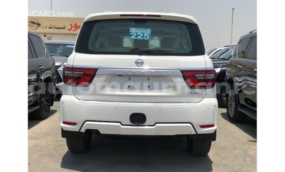 Acheter Import Voiture Nissan Patrol Blanc à Import - Dubai, Adrar Acheter Import Voiture Nissan Patrol Blanc à Import - Dubai, Adrar