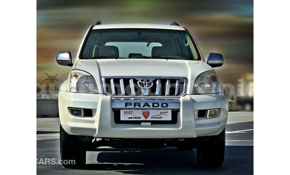 Acheter Import Voiture Toyota Prado Blanc à Import - Dubai, Adrar Acheter Import Voiture Toyota Prado Blanc à Import - Dubai, Adrar