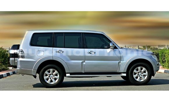 Acheter Import Voiture Mitsubishi Pajero Autre à Import - Dubai, Adrar Acheter Import Voiture Mitsubishi Pajero Autre à Import - Dubai, Adrar