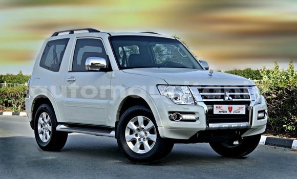 Buy Import Mitsubishi Pajero White Car in Import - Dubai in Adrar