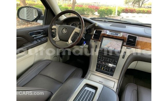 Acheter Import Voiture Cadillac Escalade Noir à Import - Dubai, Adrar Acheter Import Voiture Cadillac Escalade Noir à Import - Dubai, Adrar