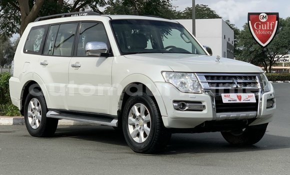 Buy Import Mitsubishi Pajero White Car in Import - Dubai in Adrar