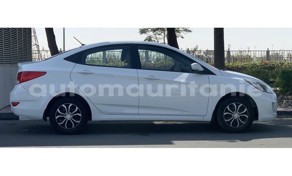 Acheter Import Voiture Hyundai Accent Blanc à Import - Dubai, Adrar Acheter Import Voiture Hyundai Accent Blanc à Import - Dubai, Adrar