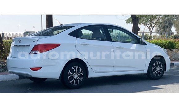 Acheter Import Voiture Hyundai Accent Blanc à Import - Dubai, Adrar Acheter Import Voiture Hyundai Accent Blanc à Import - Dubai, Adrar
