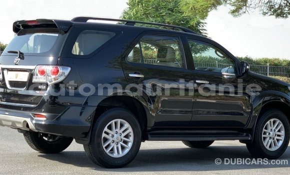 Acheter Import Voiture Toyota Fortuner Noir à Import - Dubai, Adrar Acheter Import Voiture Toyota Fortuner Noir à Import - Dubai, Adrar