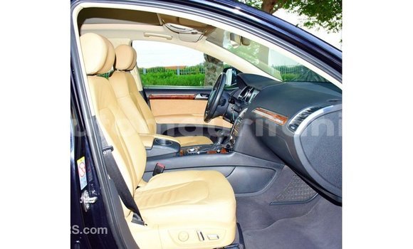 Acheter Import Voiture Audi Q7 Noir à Import - Dubai, Adrar Acheter Import Voiture Audi Q7 Noir à Import - Dubai, Adrar