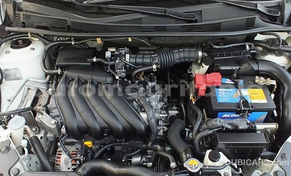 Acheter Import Voiture Nissan Tiida Blanc à Import - Dubai, Adrar Acheter Import Voiture Nissan Tiida Blanc à Import - Dubai, Adrar