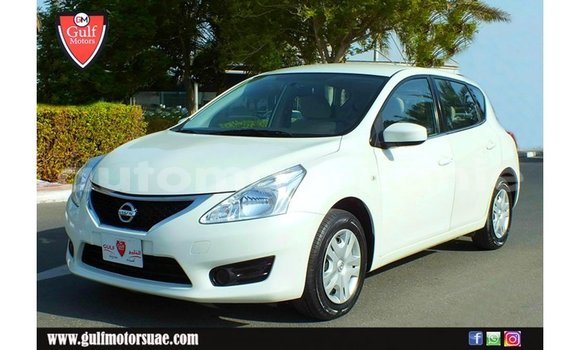Acheter Import Voiture Nissan Tiida Blanc à Import - Dubai, Adrar Acheter Import Voiture Nissan Tiida Blanc à Import - Dubai, Adrar