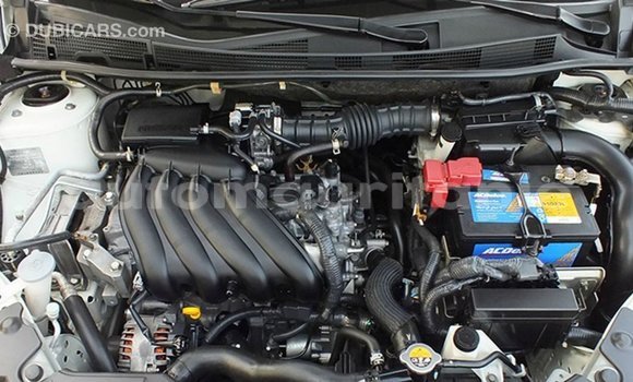 Acheter Import Voiture Nissan Tiida Blanc à Import - Dubai, Adrar Acheter Import Voiture Nissan Tiida Blanc à Import - Dubai, Adrar