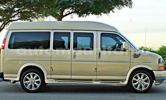 Acheter Import Voiture GMC Acadia Autre à Import - Dubai, Adrar Acheter Import Voiture GMC Acadia Autre à Import - Dubai, Adrar