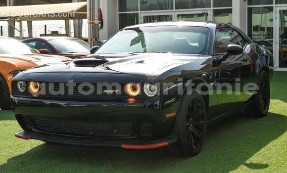 Acheter Import Voiture Dodge Challenger Noir à Import - Dubai, Adrar Acheter Import Voiture Dodge Challenger Noir à Import - Dubai, Adrar