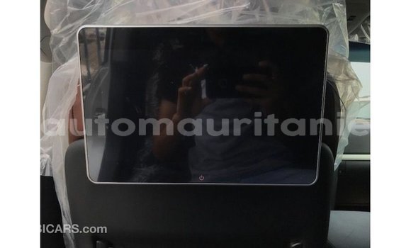 Acheter Import Voiture Toyota Land Cruiser Blanc à Import - Dubai, Adrar Acheter Import Voiture Toyota Land Cruiser Blanc à Import - Dubai, Adrar