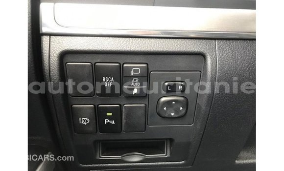 Acheter Import Voiture Toyota Land Cruiser Blanc à Import - Dubai, Adrar Acheter Import Voiture Toyota Land Cruiser Blanc à Import - Dubai, Adrar