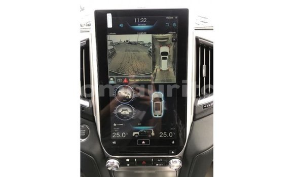 Acheter Import Voiture Toyota Land Cruiser Blanc à Import - Dubai, Adrar Acheter Import Voiture Toyota Land Cruiser Blanc à Import - Dubai, Adrar