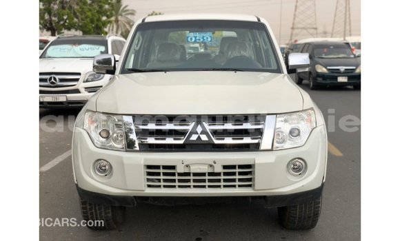 Buy Import Mitsubishi Pajero White Car in Import - Dubai in Adrar Buy Import Mitsubishi Pajero White Car in Import - Dubai in Adrar