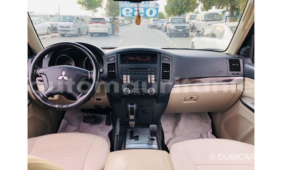 Buy Import Mitsubishi Pajero White Car in Import - Dubai in Adrar Buy Import Mitsubishi Pajero White Car in Import - Dubai in Adrar