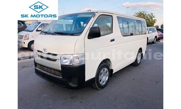 Buy Import Toyota Hiace White Car in Import - Dubai in Adrar
