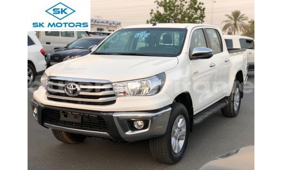 Buy Import Toyota Hilux White Car in Import - Dubai in Adrar Buy Import Toyota Hilux White Car in Import - Dubai in Adrar