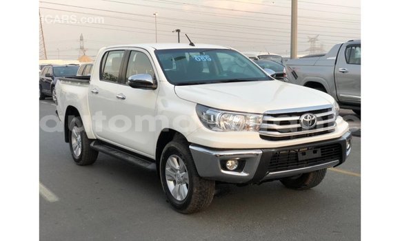 Buy Import Toyota Hilux White Car in Import - Dubai in Adrar Buy Import Toyota Hilux White Car in Import - Dubai in Adrar